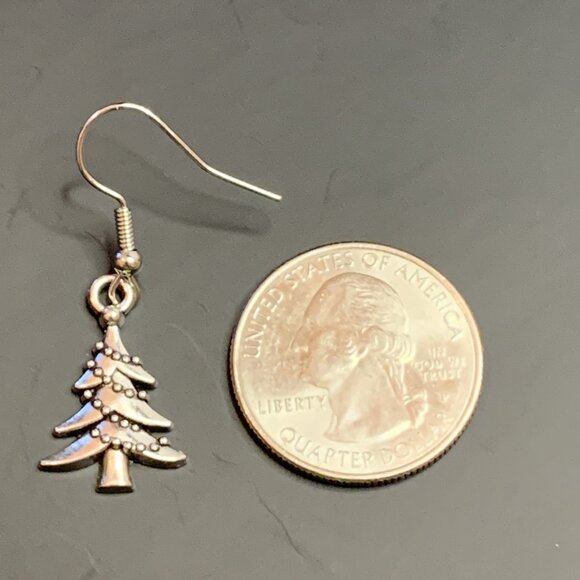 Christmas Tree Earrings, Christmas Earrings, Gift Idea, Holiday Earrings, Tree - Picture 4 of 5